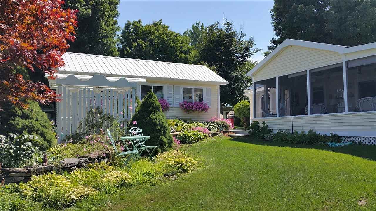 1952 Colchester Point Rd, Colchester